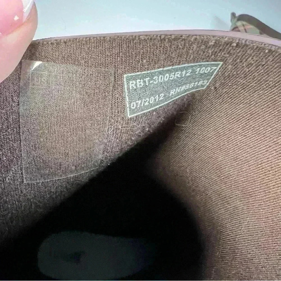 Women's CAPELLI PLAID RAIN/GARDEN BOOTS
SZ 7,brown plaid like new - Picture 5 of 8